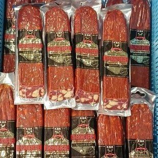 Ковбаса Королівська напівкопчена з сиром та горіхами 334 фото